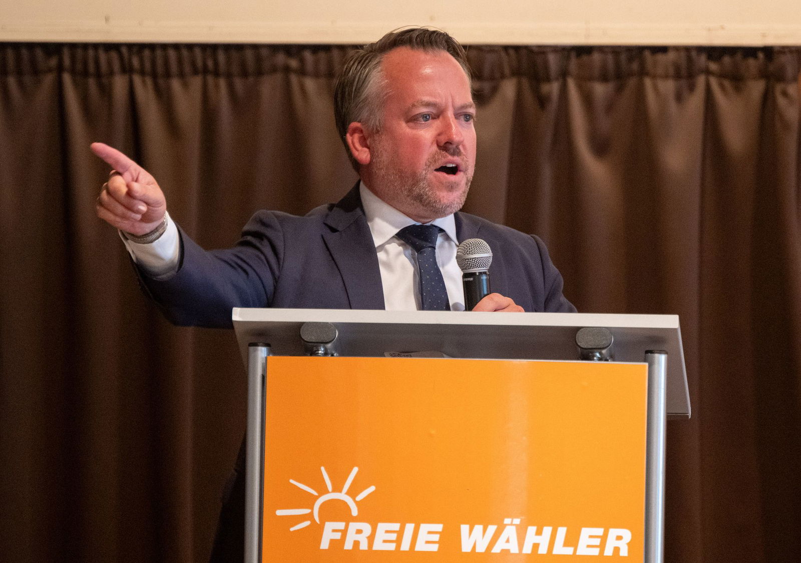 Ex-Parteichef Stephan Wefelscheid sieht Gesprächsbedarf. (Archivbild)