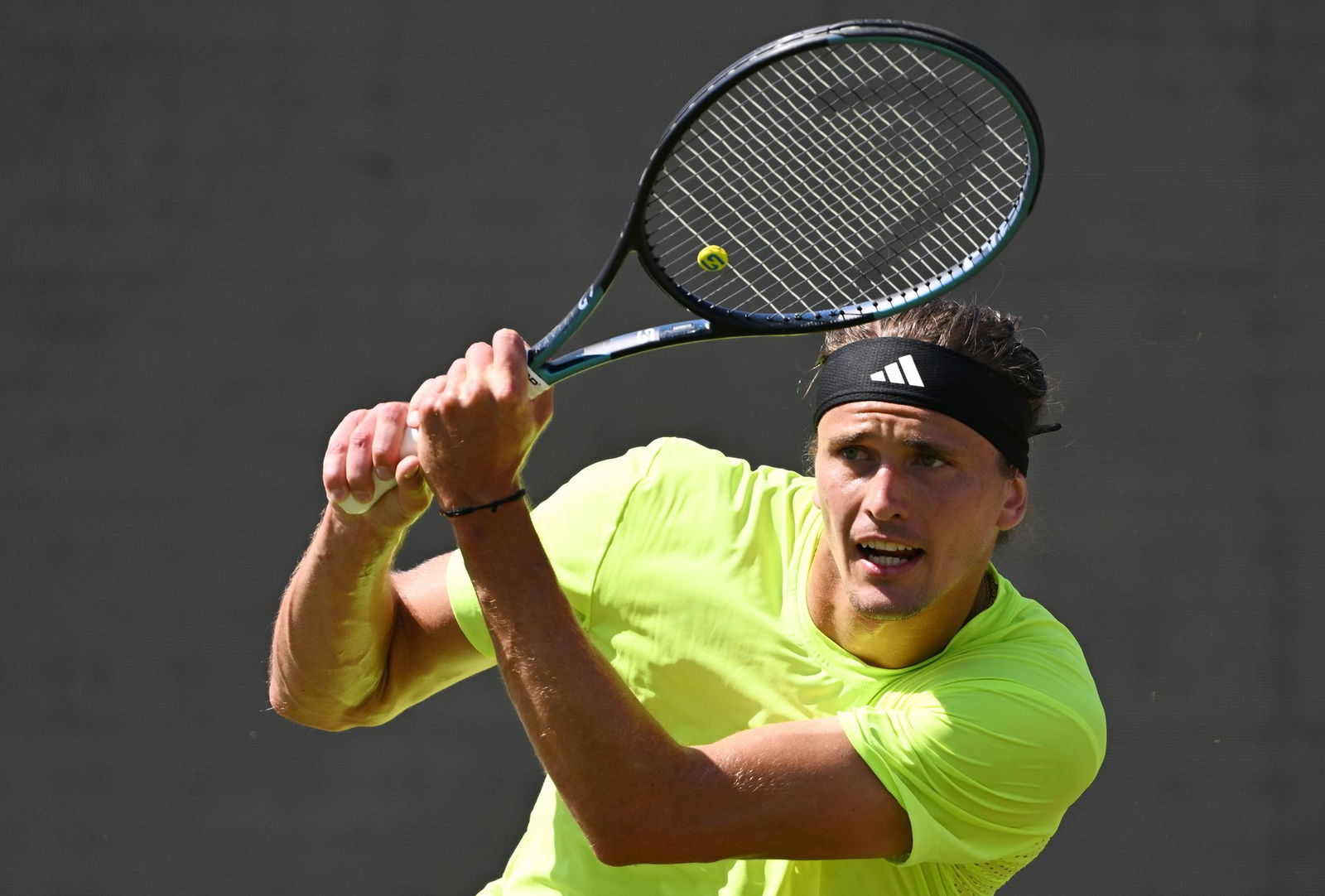 Auftakthürde erfolgreich genommen: Alexander Zverev in Stuttgart.