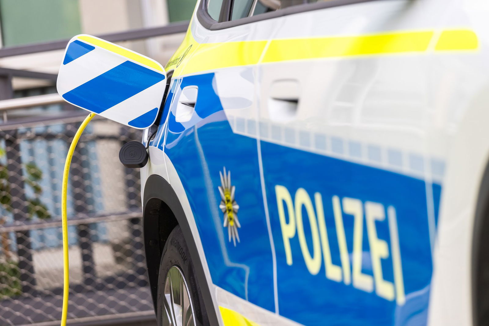 Seit 180 Tagen sind die Polizeireviere in Baden-Württemberg nahezu flächendeckend auch mit Fahrzeugen mit Elektroantrieb ausgestattet. (Archivbild)