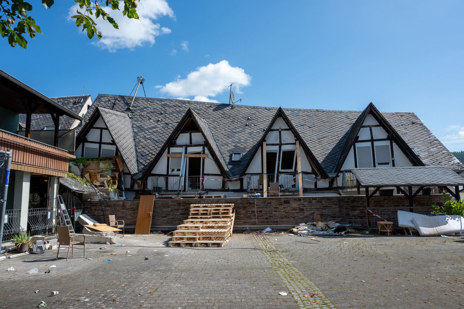 Das Hotel war in den 1980er-Jahren aufgestockt worden. (Archivbild)