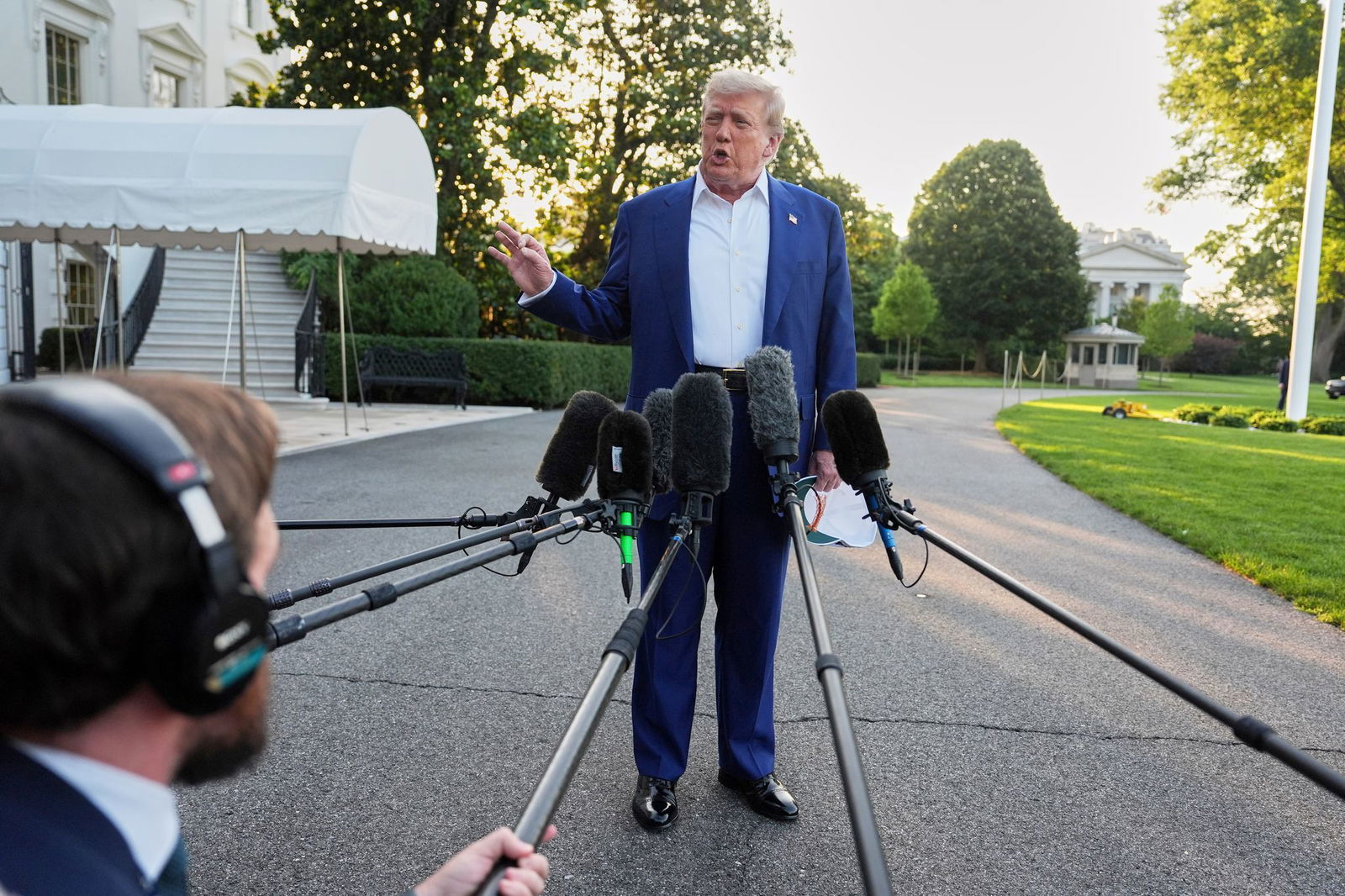 US-Präsident Donald Trump will nach eigenen Worten keine Machtwechsel im Iran erreichen.