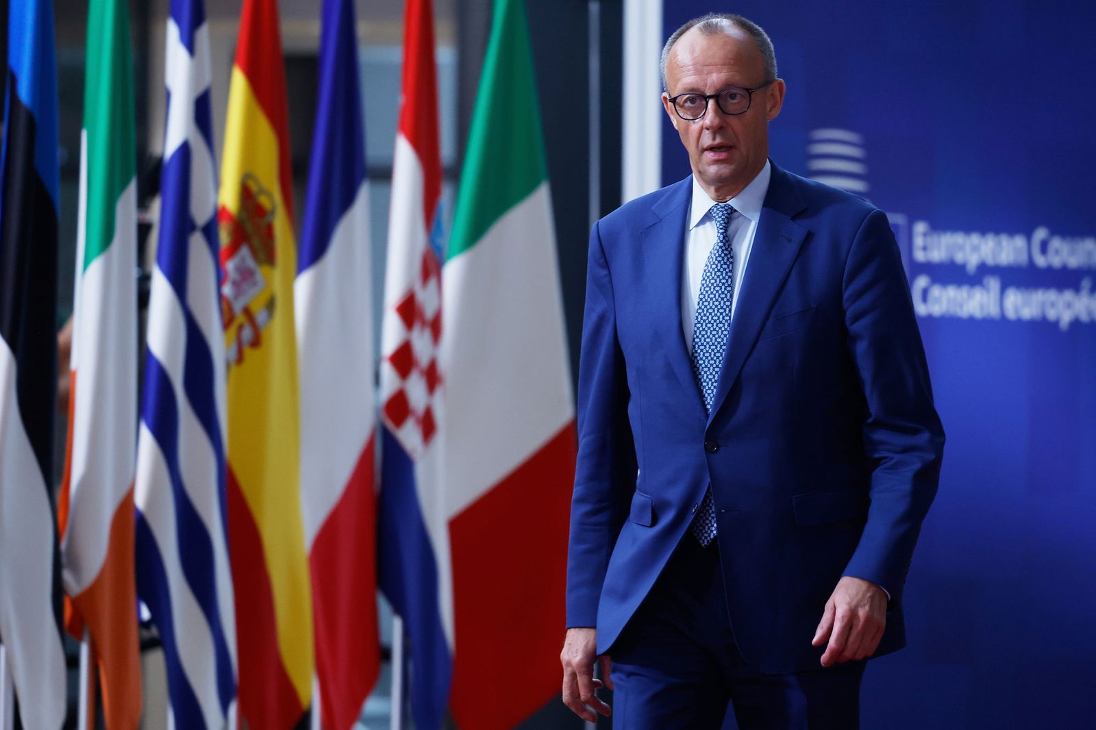 Merz kehrt beim Gipfel wieder auf die EU-Bühne zurück. 