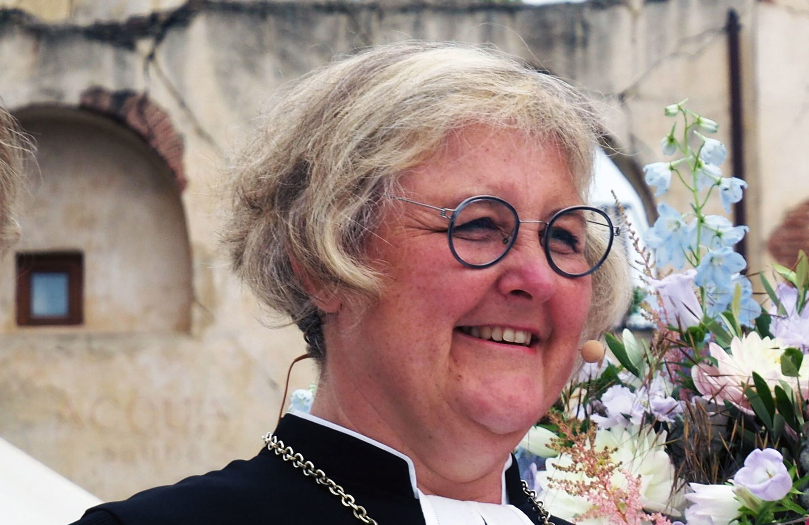 Die evangelische Landesbischöfin von Baden ist offen für Mutproben.