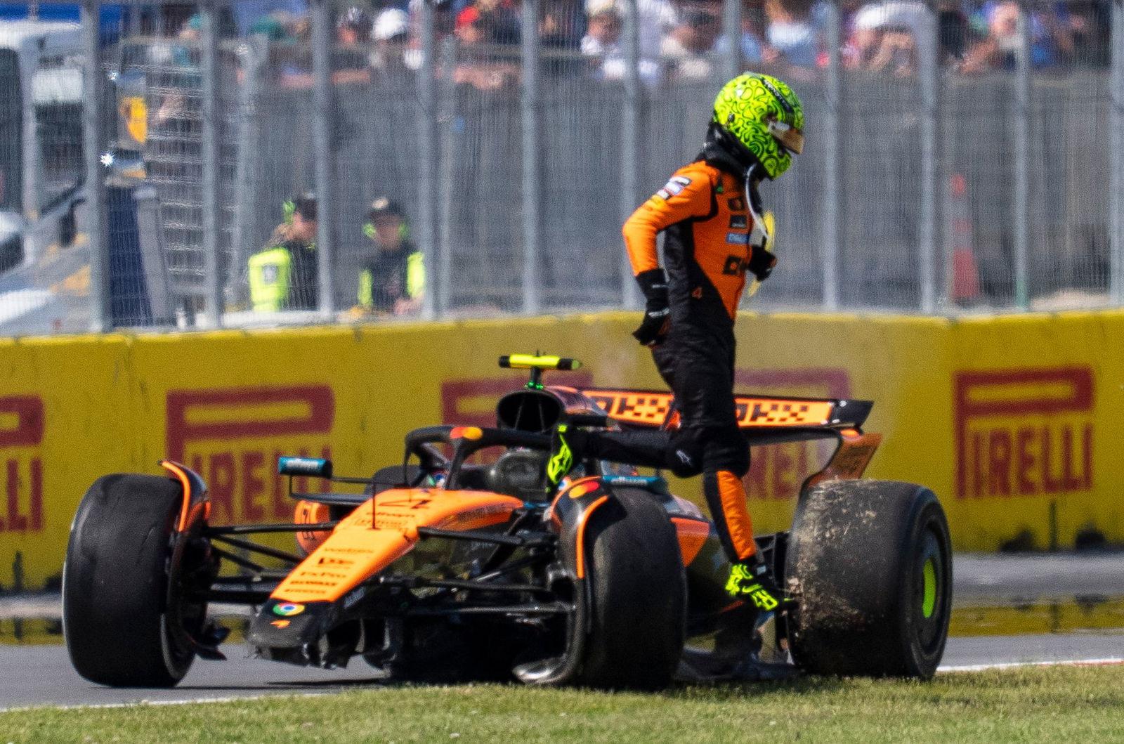Nach dem Unfall war der McLaren von Lando Norris nur noch Schrott.