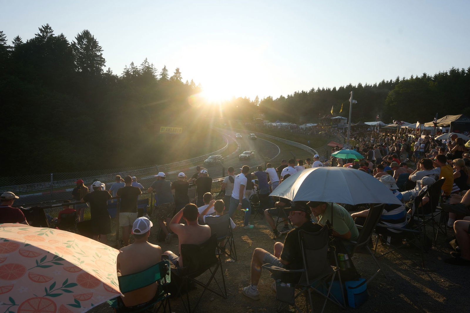 Das 24-Stunden-Rennen ging von Samstagnachmittag bis Sonntagnachmittag. 