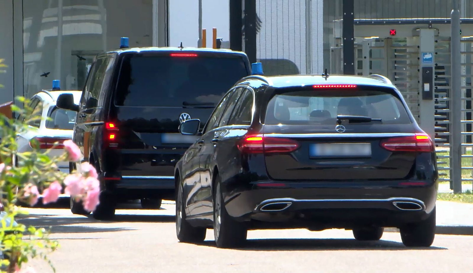 Der Beschuldigte wurde in Karlsruhe dem Ermittlungsrichter vorgeführt.