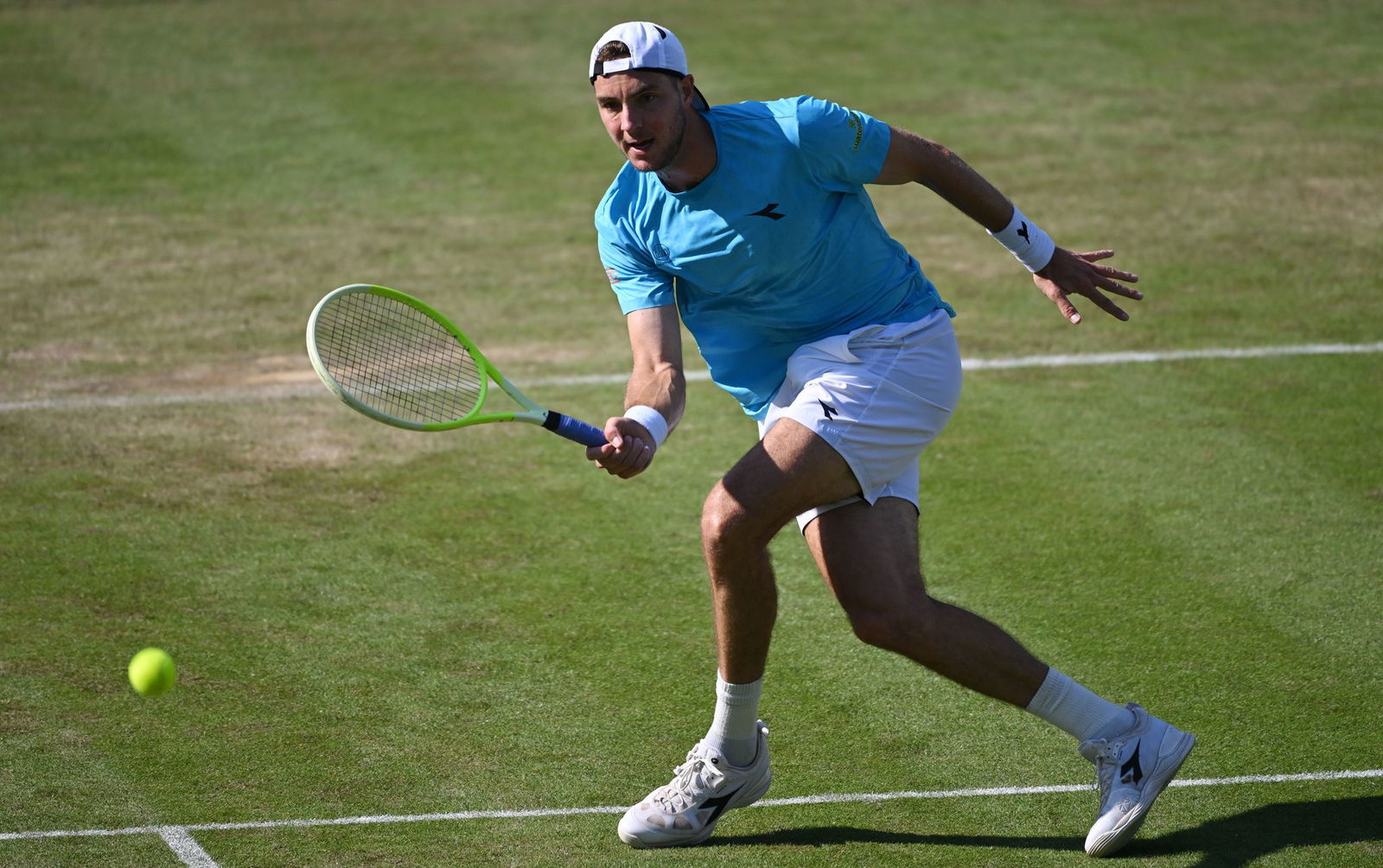 Jan-Lennard Struff mühte sich im Achtelfinale gegen Jiri Lehecka vergeblich.