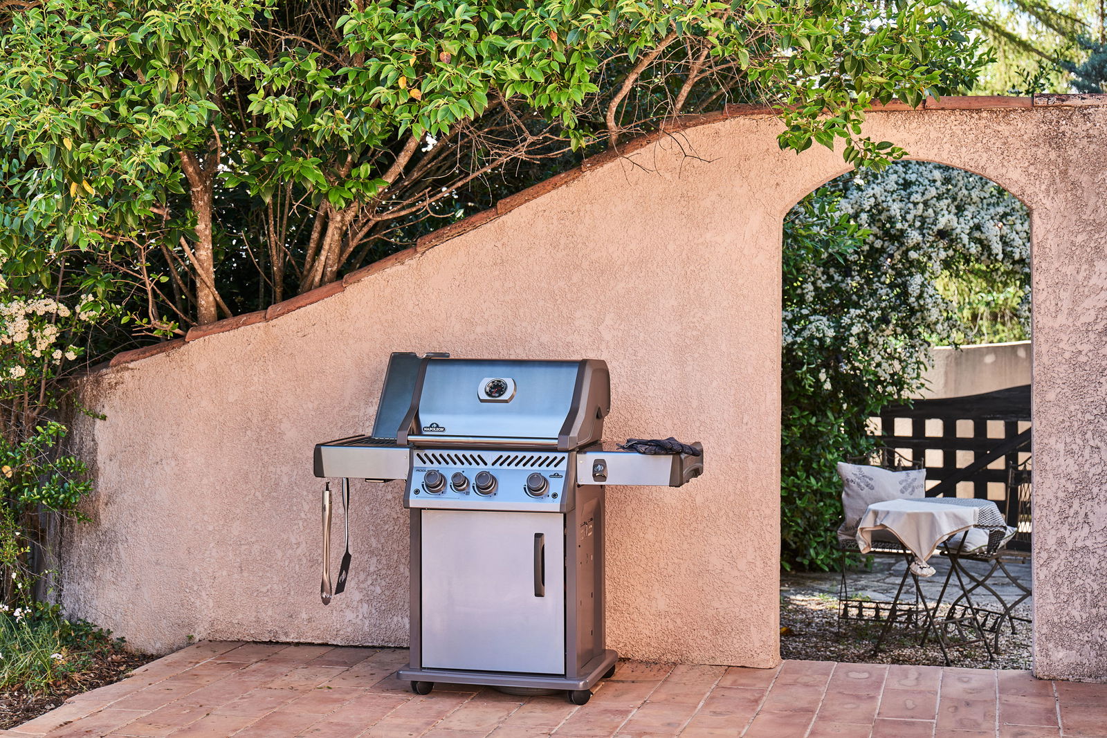 Napoleon Grill Rogue® PRO-S 425 RSIB