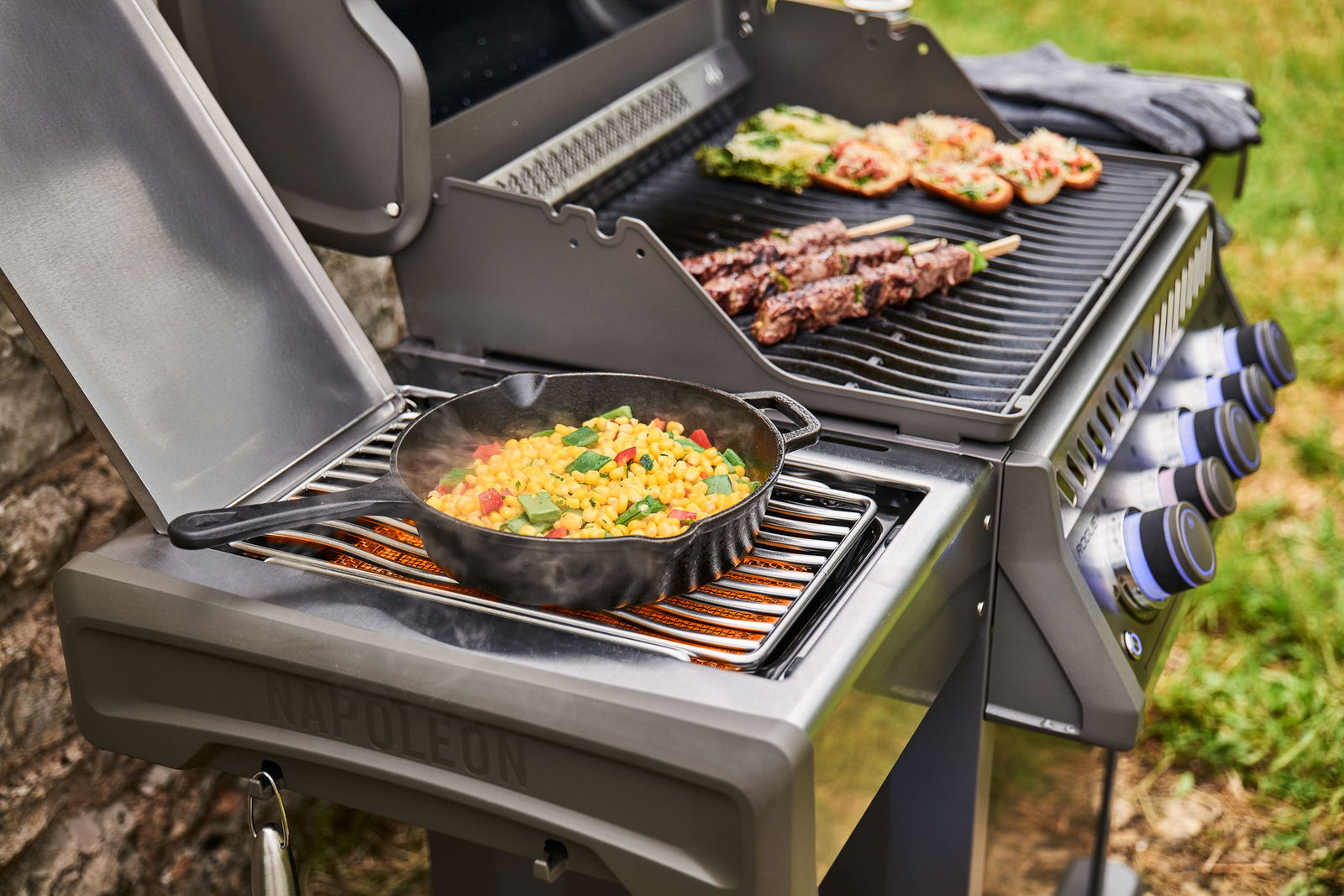 Napoleon Grill Rogue® PRO-S 425 RSIB
