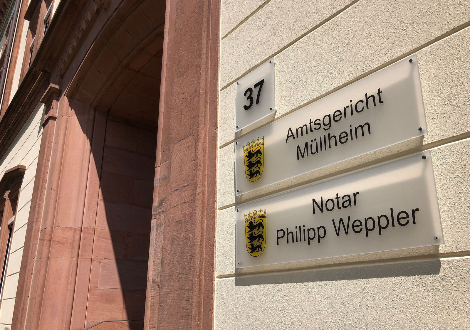 Das Müllheimer Amtsgericht hat zwei Frauen bestraft, weil sie Zuchthunden Leid und Schmerz zugefügt haben. 