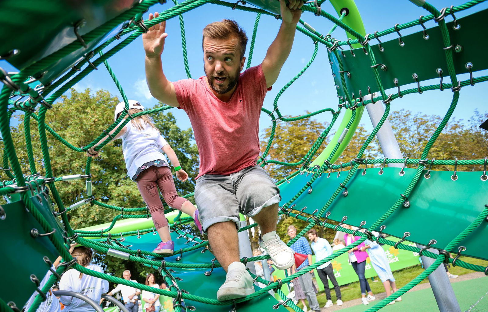Mathias Mester hat schon einige inklusive Spielplätze mit eröffnet. (Archivfoto)