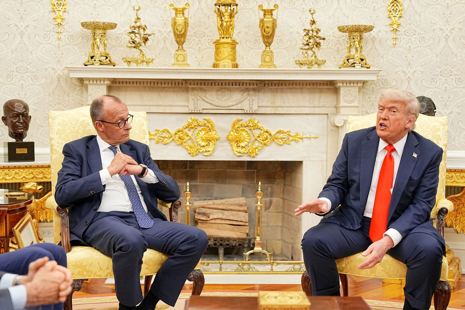 Das erste Gespräch zwischen Trump und Merz ist harmonisch verlaufen. Jetzt sehen sie sich in größerer Runde in Kanada wieder. (Archivbild)