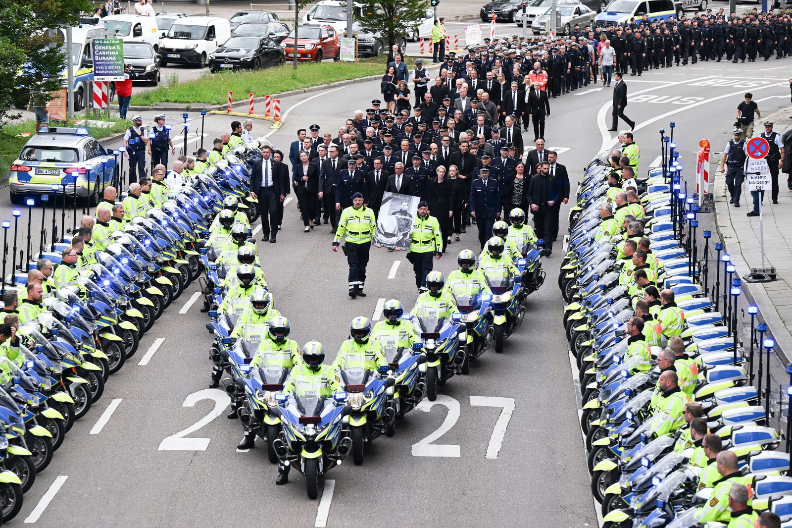 Trauermarsch für den getöteten Polizisten in Stuttgart. (Archiv-Foto)