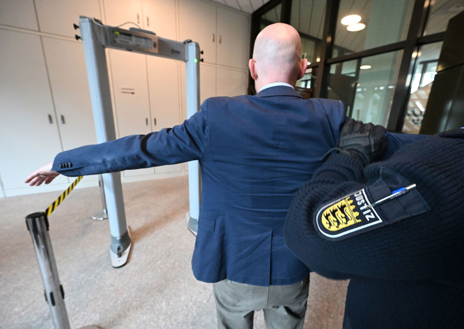 Die Zahl der Funde bei Einlasskontrollen an Gerichten steigt.