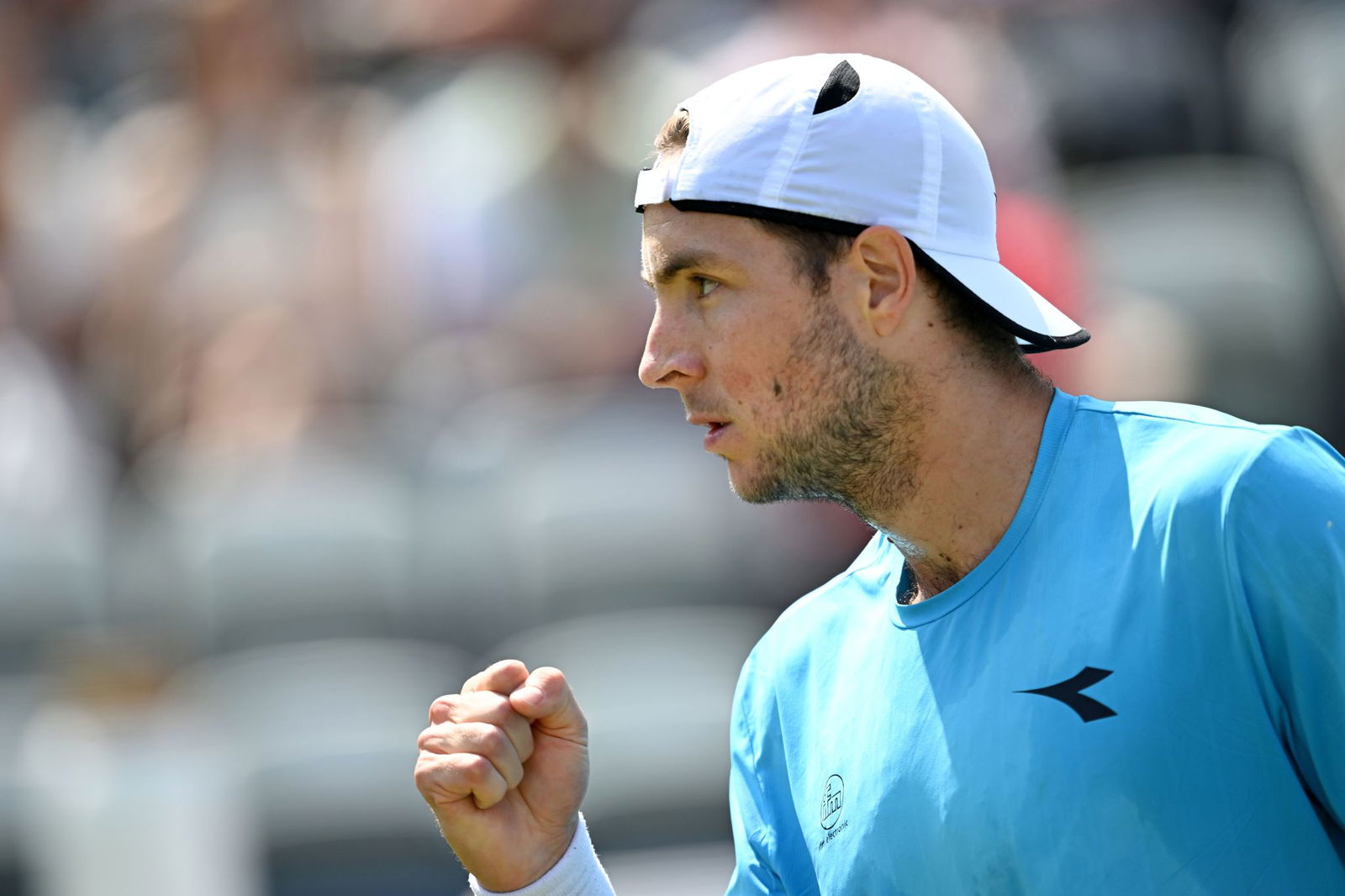 Jan-Lennard Struff gewinnt sein Erstrundenmatch in Stuttgart.