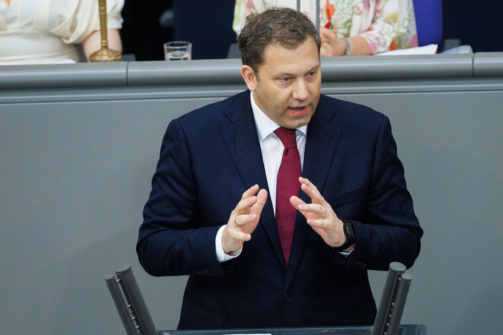 Klingbeil warb im Bundestag für sein Gesetz. 