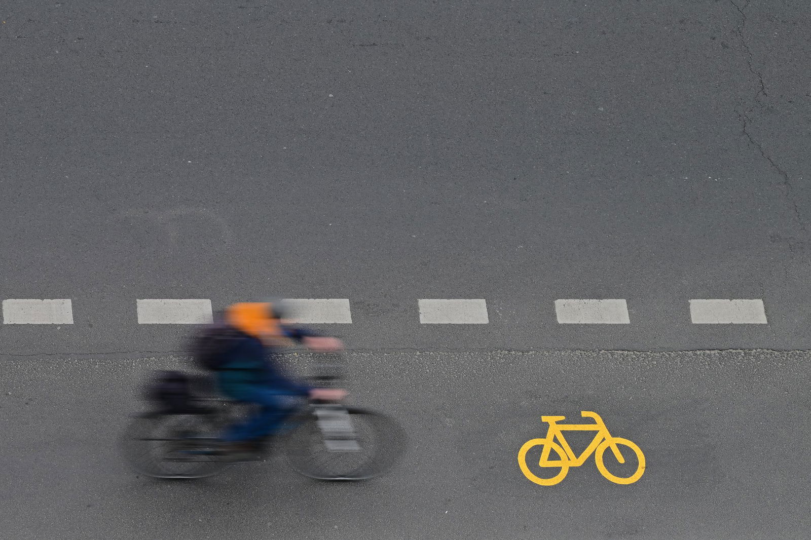 Für die Grünen geht es beim Bau der Pendlerradrouten in Rheinland-Pfalz zu langsam voran. (Archivfoto)