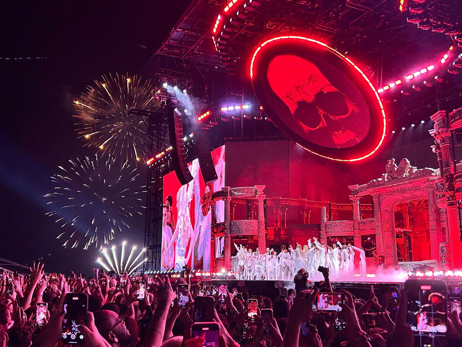 Der Song «Bad Romance» bildete das Finale ihrer Show mit großem Feuerwerk. (Archivbild)