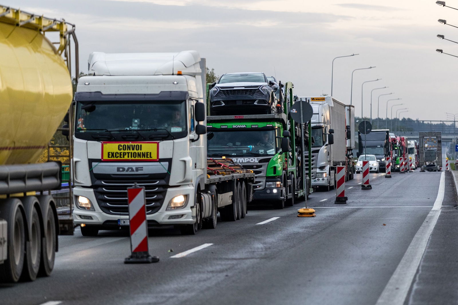 Die Wirtschaft befürchtet Verkehrsbehinderungen mit der Einführung von Grenzkontrollen in Polen (Archivbild).