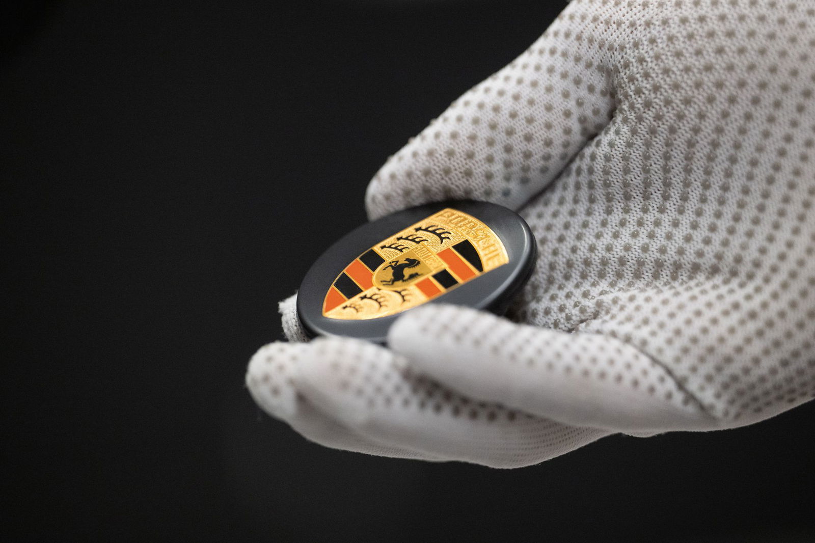 In mehreren Weltregionen ging der Porsche-Absatz zurück - besonders deutlich in China. (Archivbild)