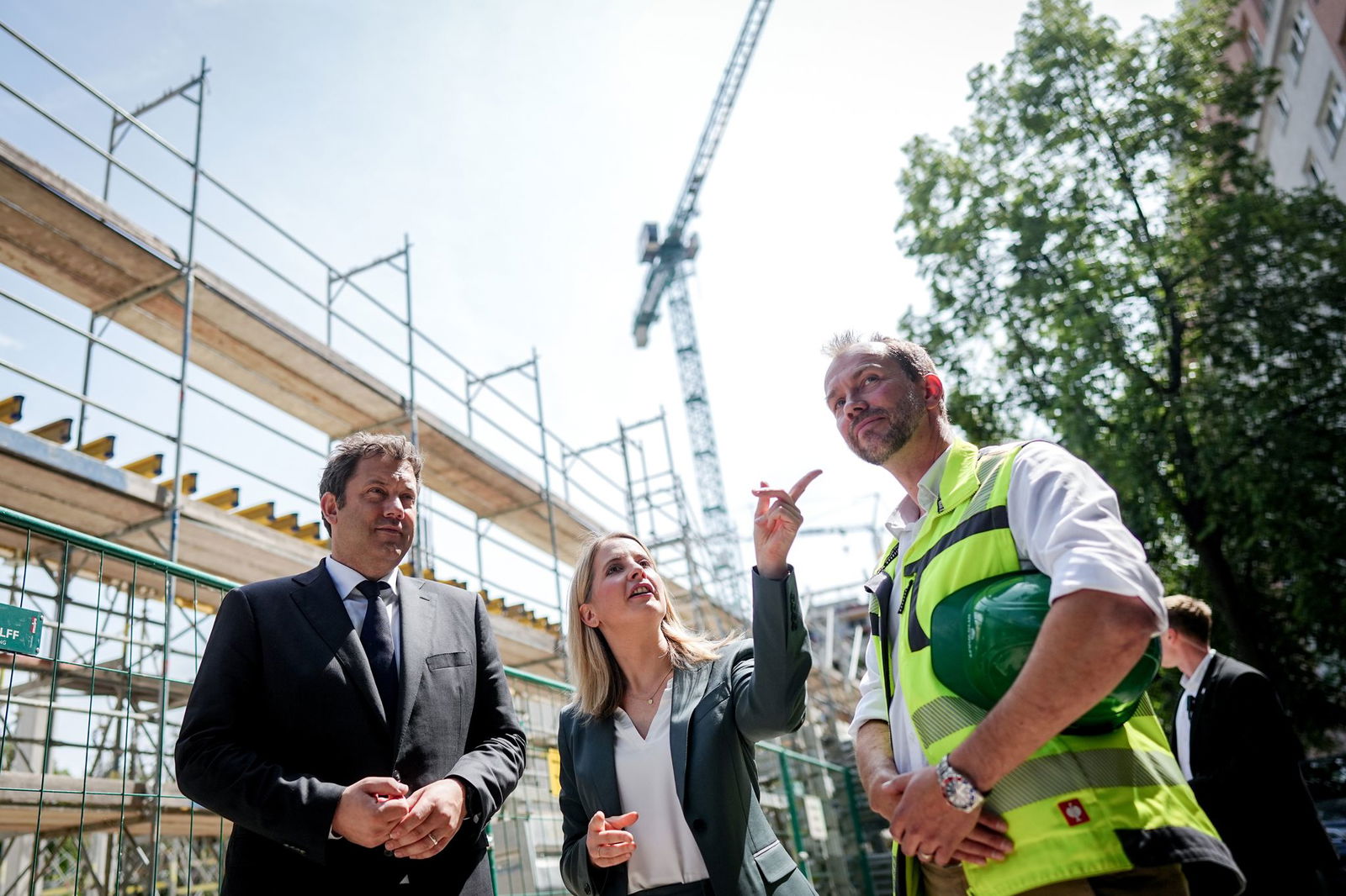 In Großstädten wie Berlin, Hamburg, Köln, München und Frankfurt am Main sind bezahlbare Wohnungen besonders knapp. (Archivbild)