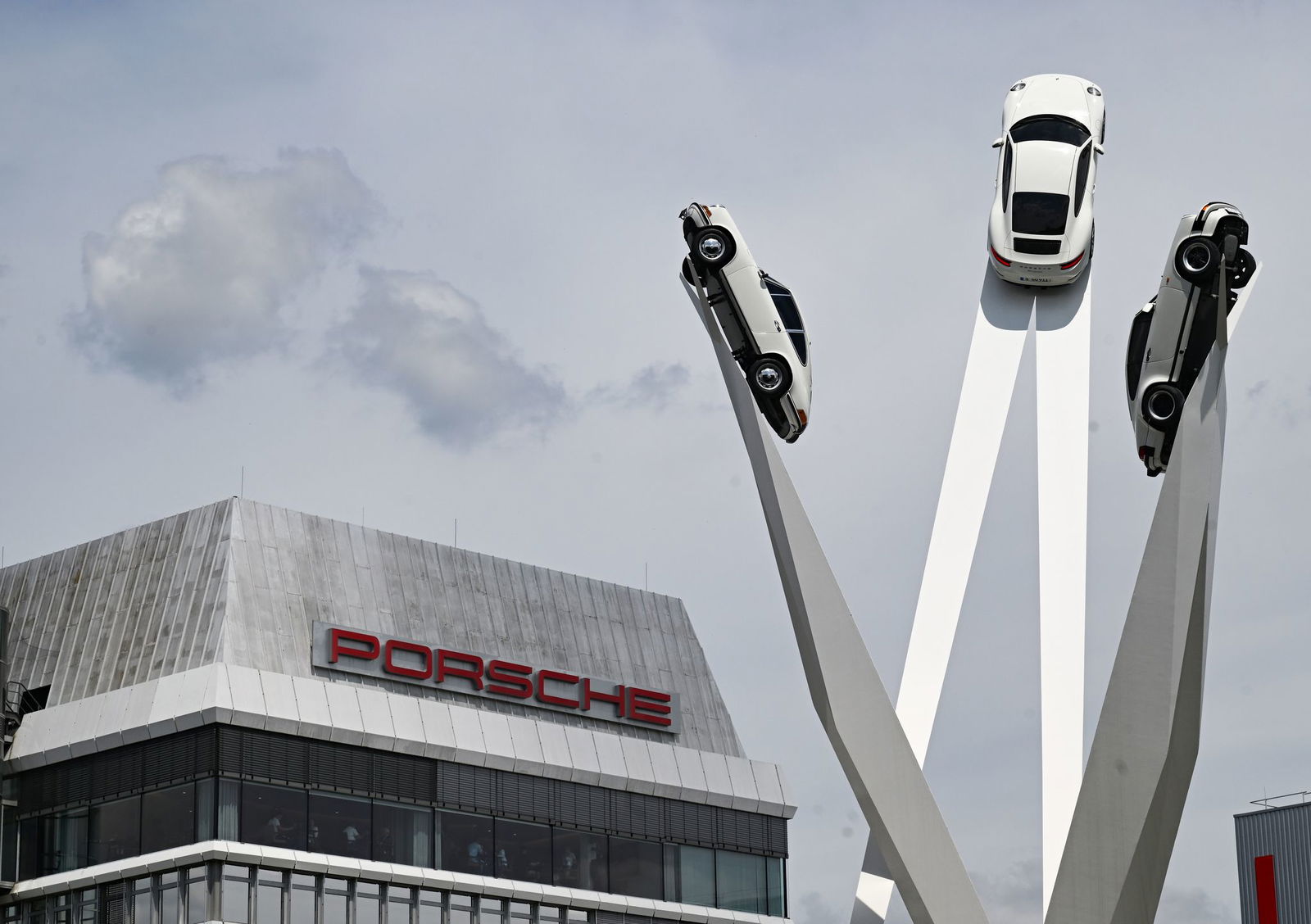 Das Ergebnis des Sportwagenbauers Porsche ist im zweiten Quartal in den Keller gerauscht. (Archivbild)