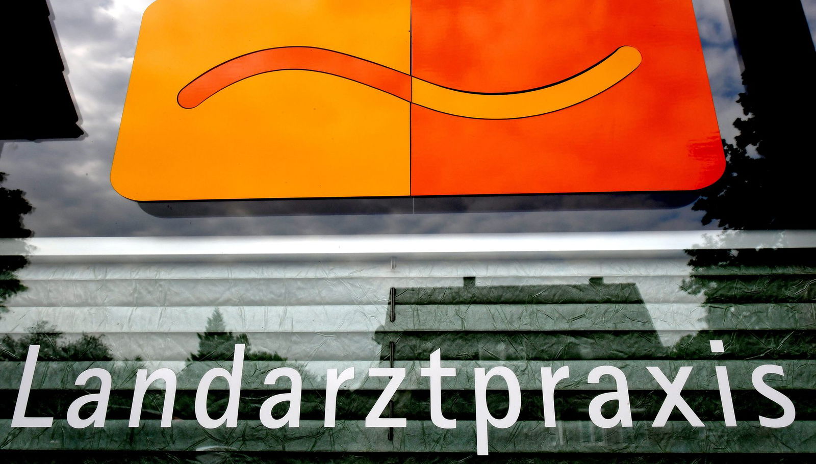 Das Interesse bei Studierenden an der Landarzt- und anderen Quoten ist nach den Worten von Wissenschaftsminister Clemens Hoch (SPD) groß. (Symbolbild) 