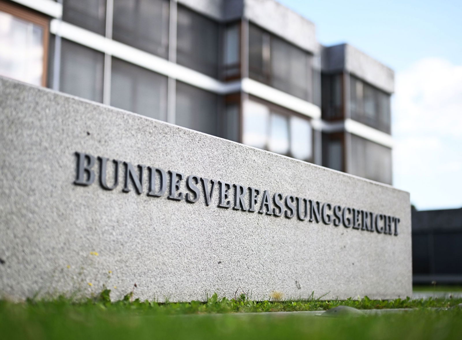 An der abgesagten Richterwahl im Bundestag gibt es scharfe Kritik auch aus Rheinland-Pfalz. (Symbolbild)