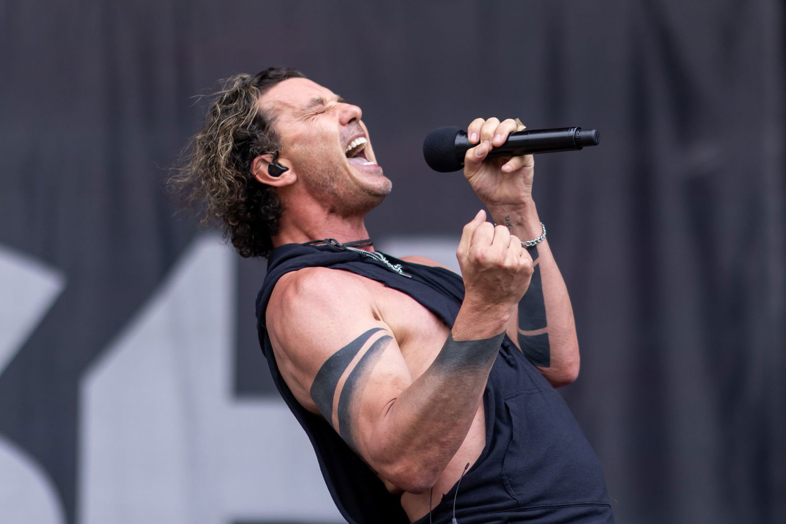 «Bush»-Frontmann Gavin Rossdale hofft, mit seiner Musik Menschen helfen zu können. (Archivbild)