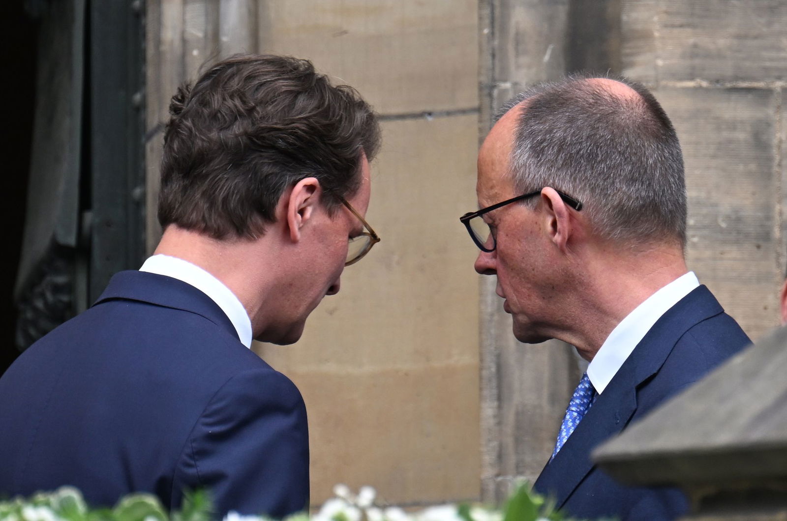 NRW-Ministerpräsident Wüst akzeptiert nicht, dass die Bundesregierung die Stromsteuer nicht auch für alle Bürger senken will. (Archivbild)