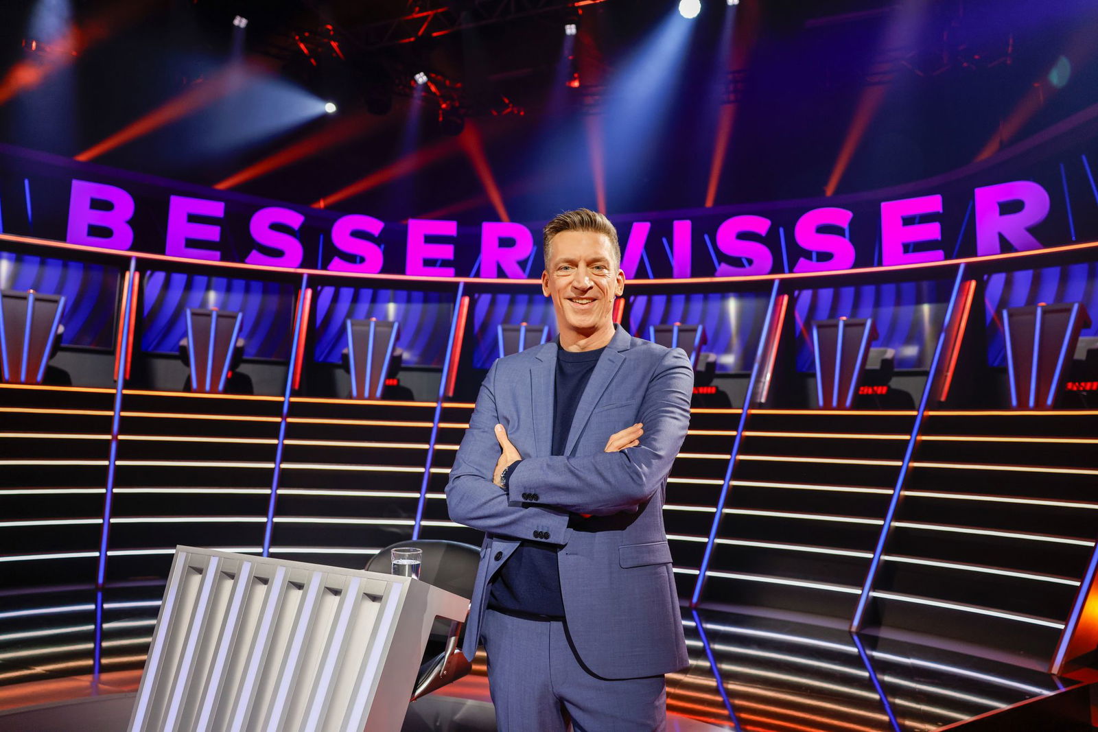 Steffen Hallaschka stellt in seiner neuen Show viele Fragen an selbst ernannte «Besserwisser».