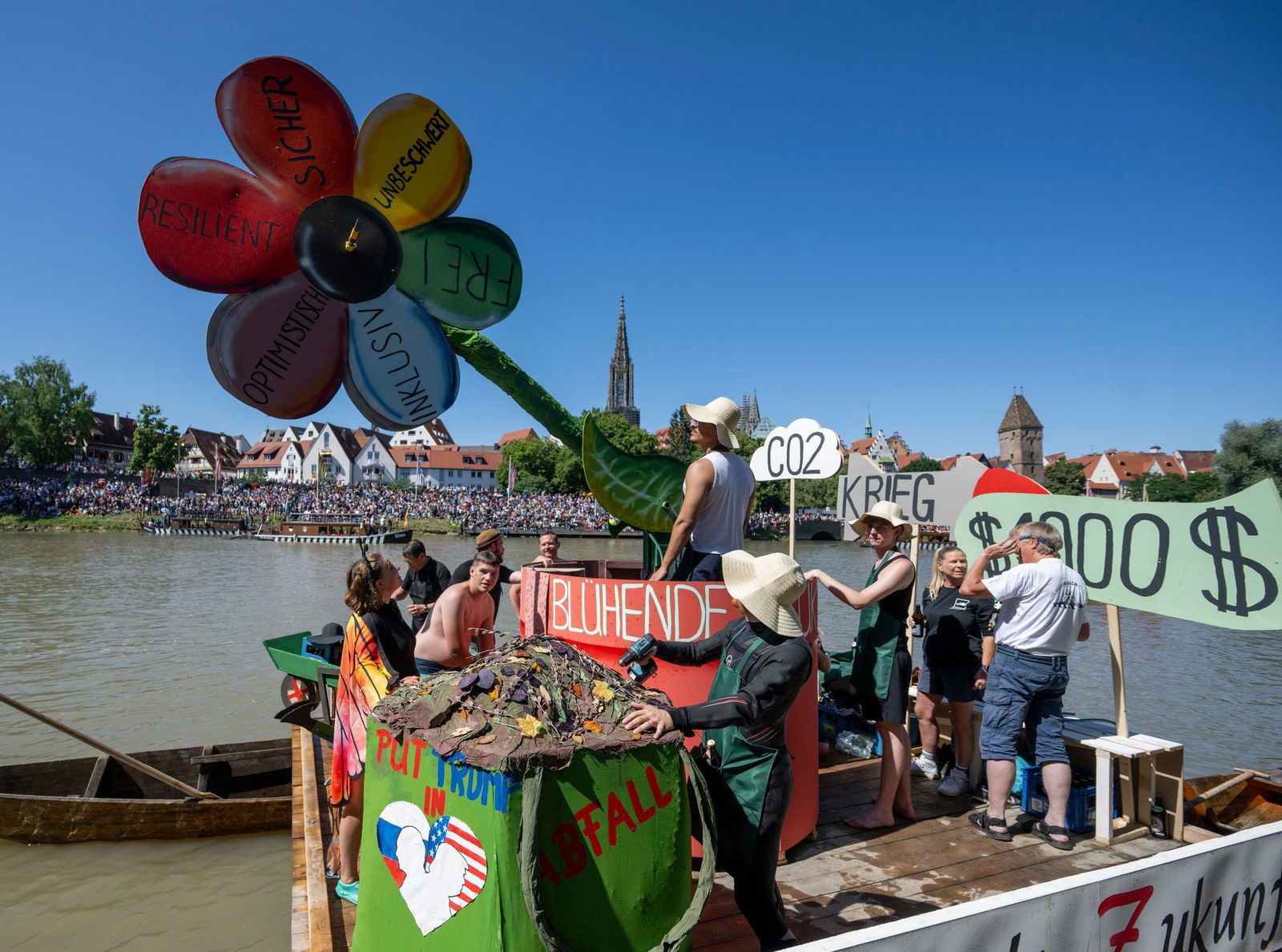  Ein häufig aufgegriffenes Thema waren US-Präsident Donald Trump und seine Politik.