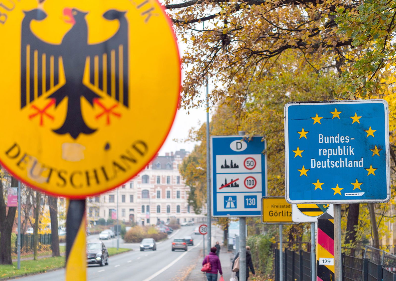 Der Ärger über deutsche Kontrollen an der gemeinsamen Grenze ist in Polen gestiegen. Nun will das Land selbst Kontrollen einführen. (Archivbild)