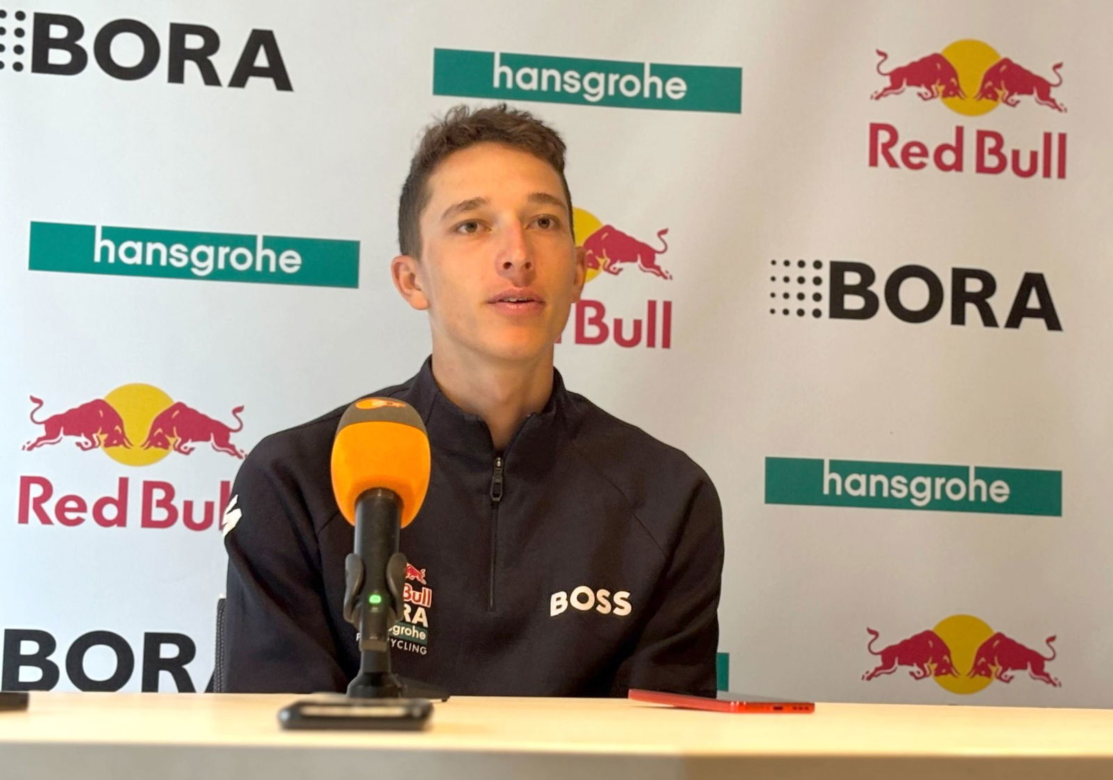 Florian Lipowitz bei der Medienrunde im Teamhotel in Narbonne.