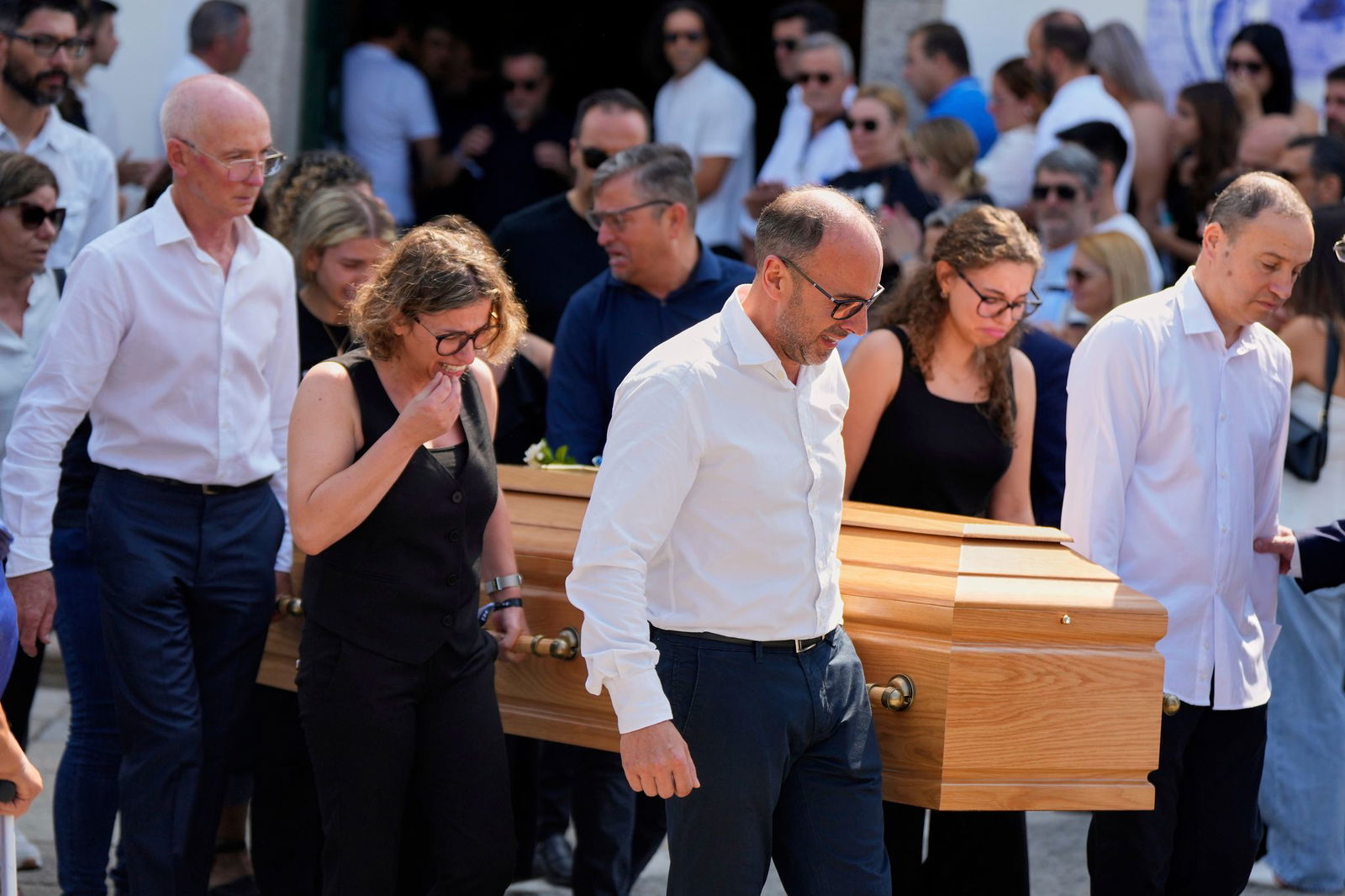 Die Brüder wurden in ihrem Heimatort Gondomar beigesetzt. (Archivfoto)