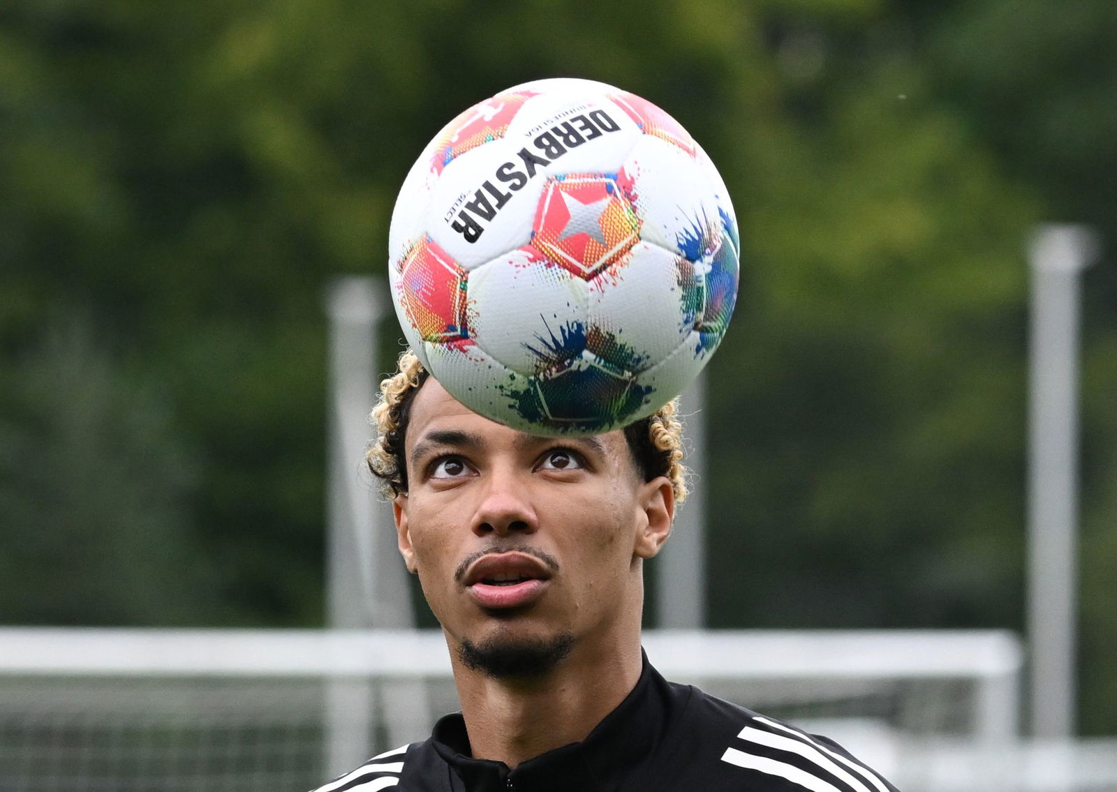 Hugo Ekitiké wird in Zukunft für den FC Liverpool auf Torejagd gehen.