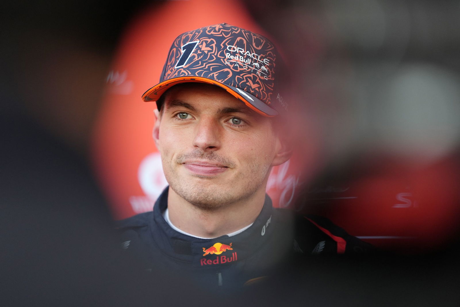 Max Verstappen fährt auch 2026 für Red Bull.