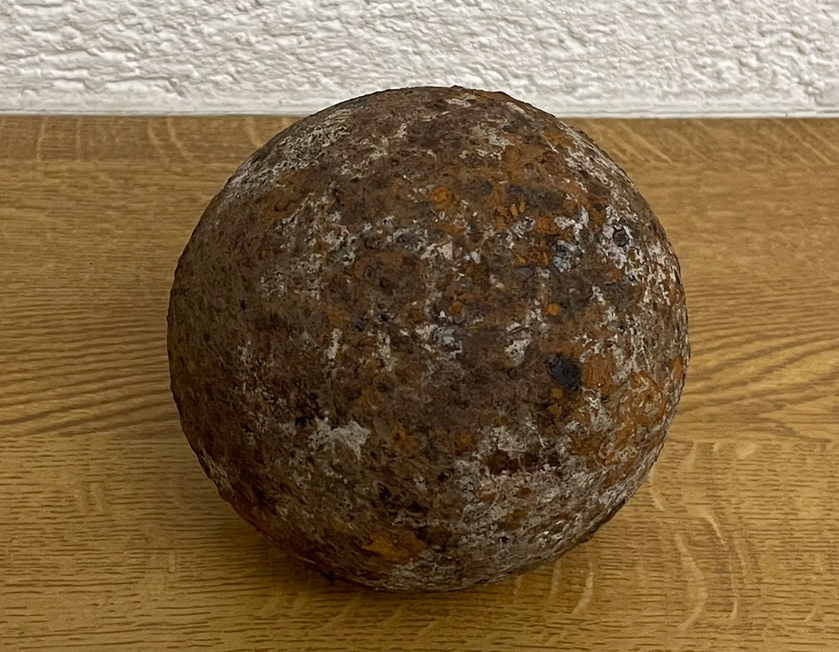 Kanonenkugel Polizeipräsidium Freiburg