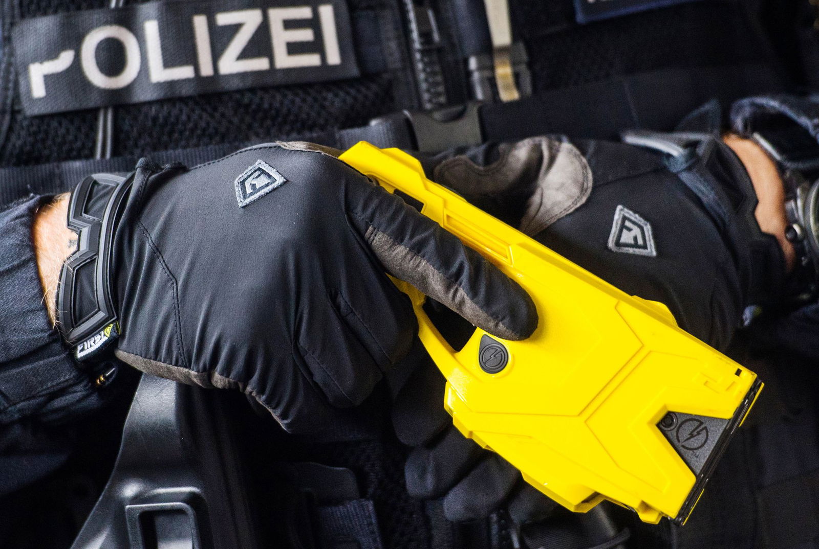 Der Einsatz der Taser birgt auch Gefahren. (Archivbild)