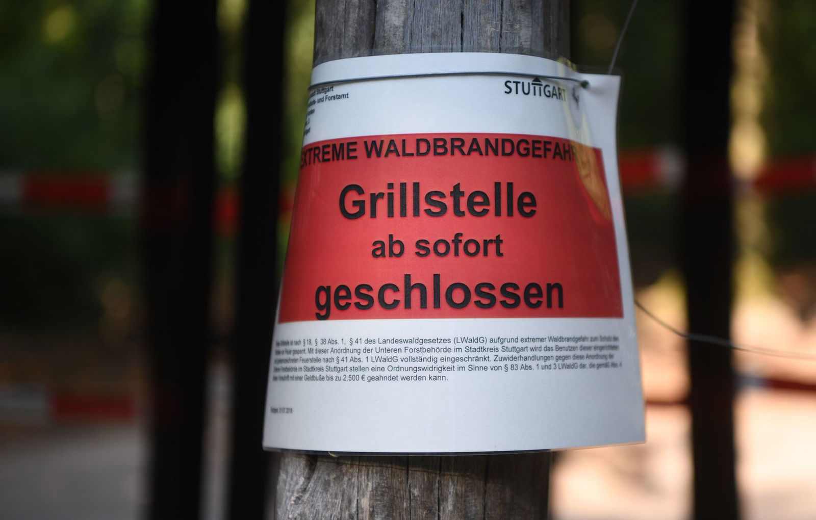 Die Gefahr von Waldbränden soll in Baden-Württemberg am Mittwoch in einigen Regionen auf den Maximalwert steigen.(Archiv)