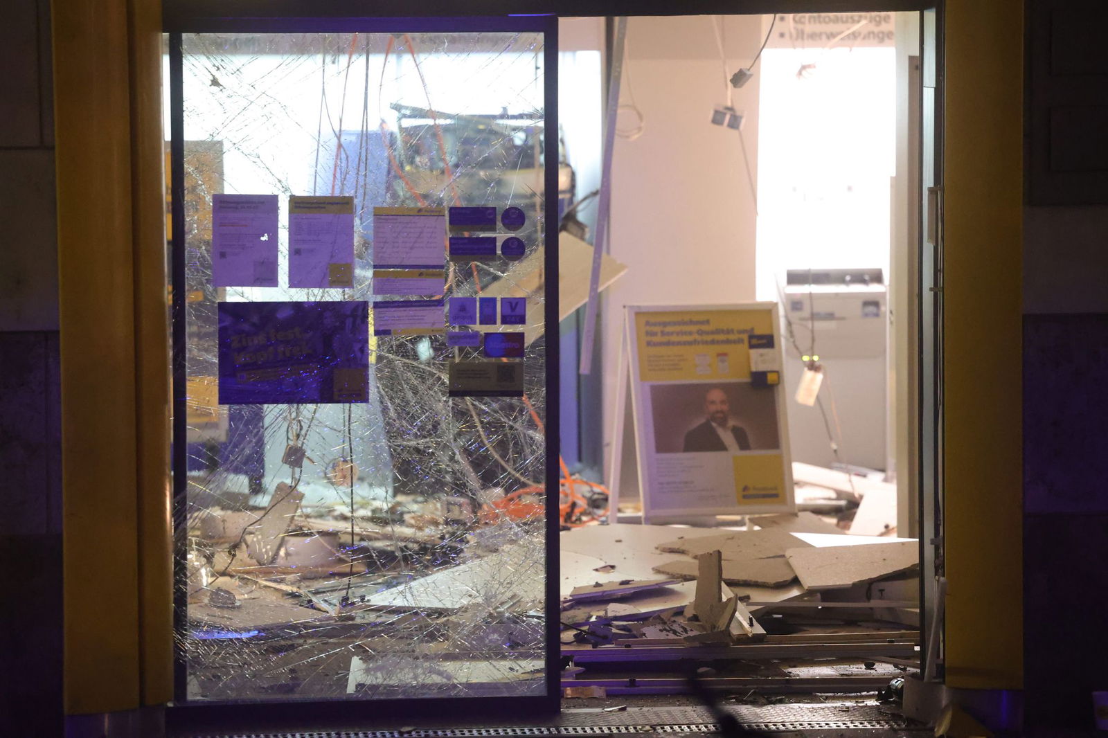 Eine Bande soll mehrere Geldautomaten gesprengt haben, auch in Neu-Isenburg. Nun wird das Urteil gegen sie gesprochen. 