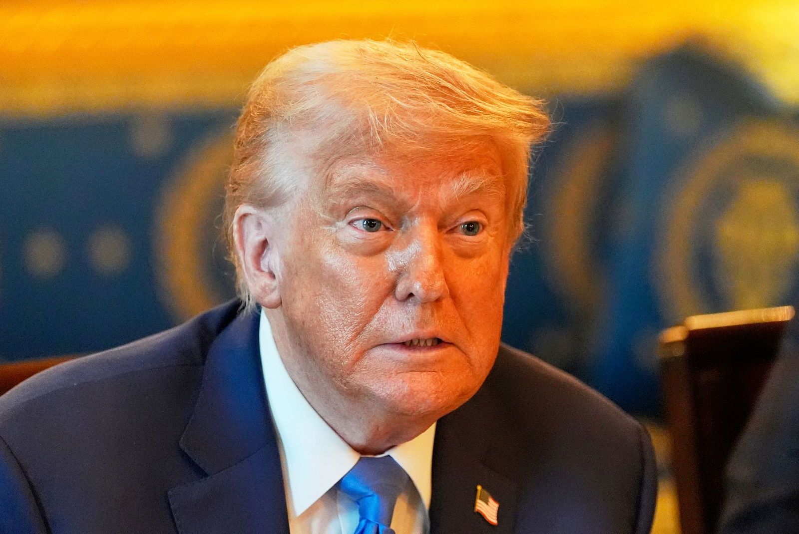 Trump sagt der Ukraine weitere Waffenlieferungen zu. 