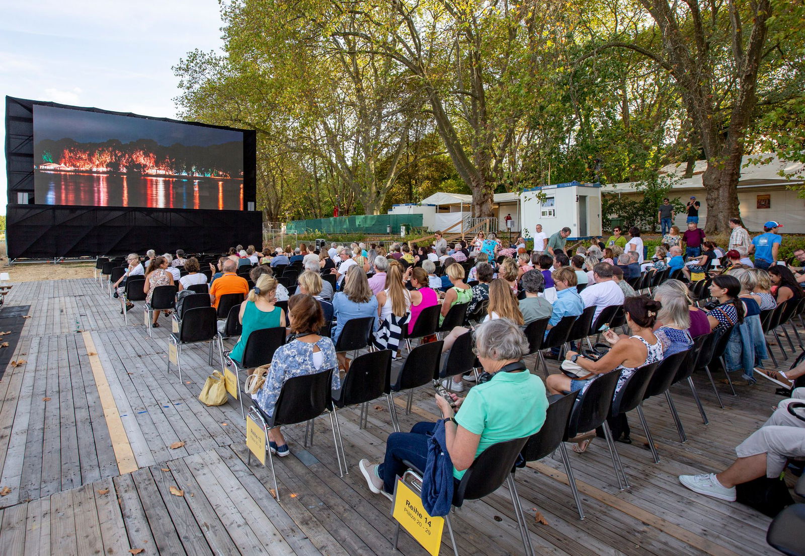 Die Komödie «Petra geht baden» von Regisseur Rainer Kaufmann eröffnet das 21. Festival. (Archivfoto)