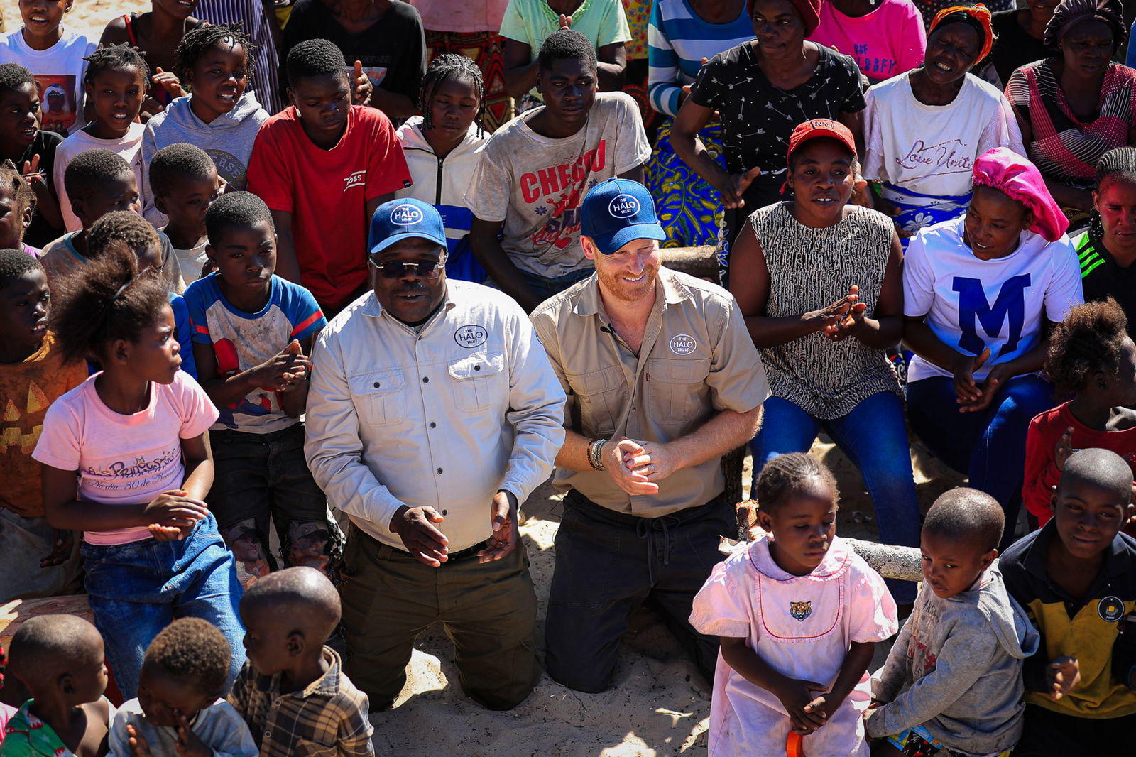Mit dem Engagement gegen Landminen tritt Harry in die Fußstapfen seiner Mutter.