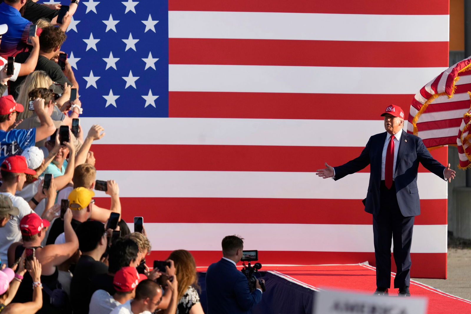 Trump hat innenpolitisch einen wichtigen Erfolg erzielt. 