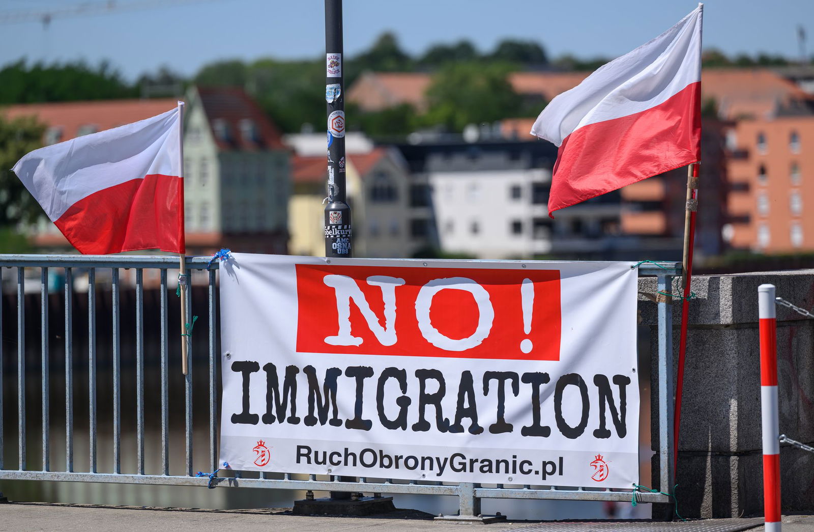 Polnische Rechtsradikale haben Bürgerwehren formiert, die an der Grenze nach Migranten suchen. (Archivbild) 