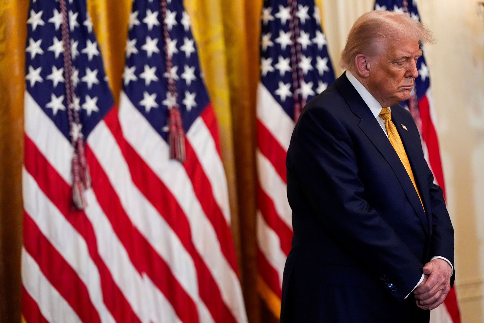 Steht in der Affäre um den Sexualstraftäter Epstein seit Tagen unter Druck - US-Präsident Donald Trump.