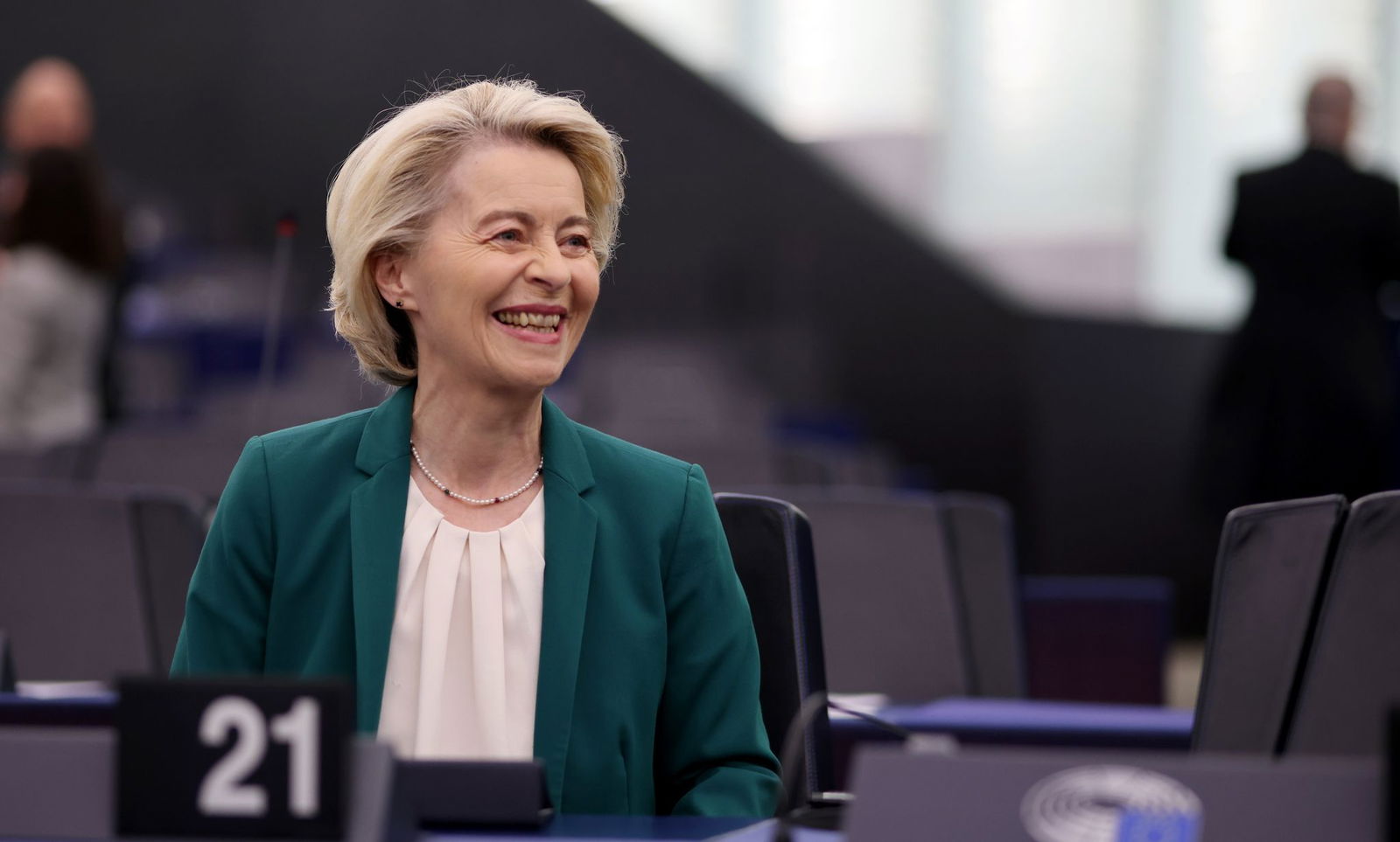 Ursula von der Leyen kann aufatmen: Der von Rechten eingereichte Misstrauensantrag gegen sie ist gescheitert. (Archivbild)