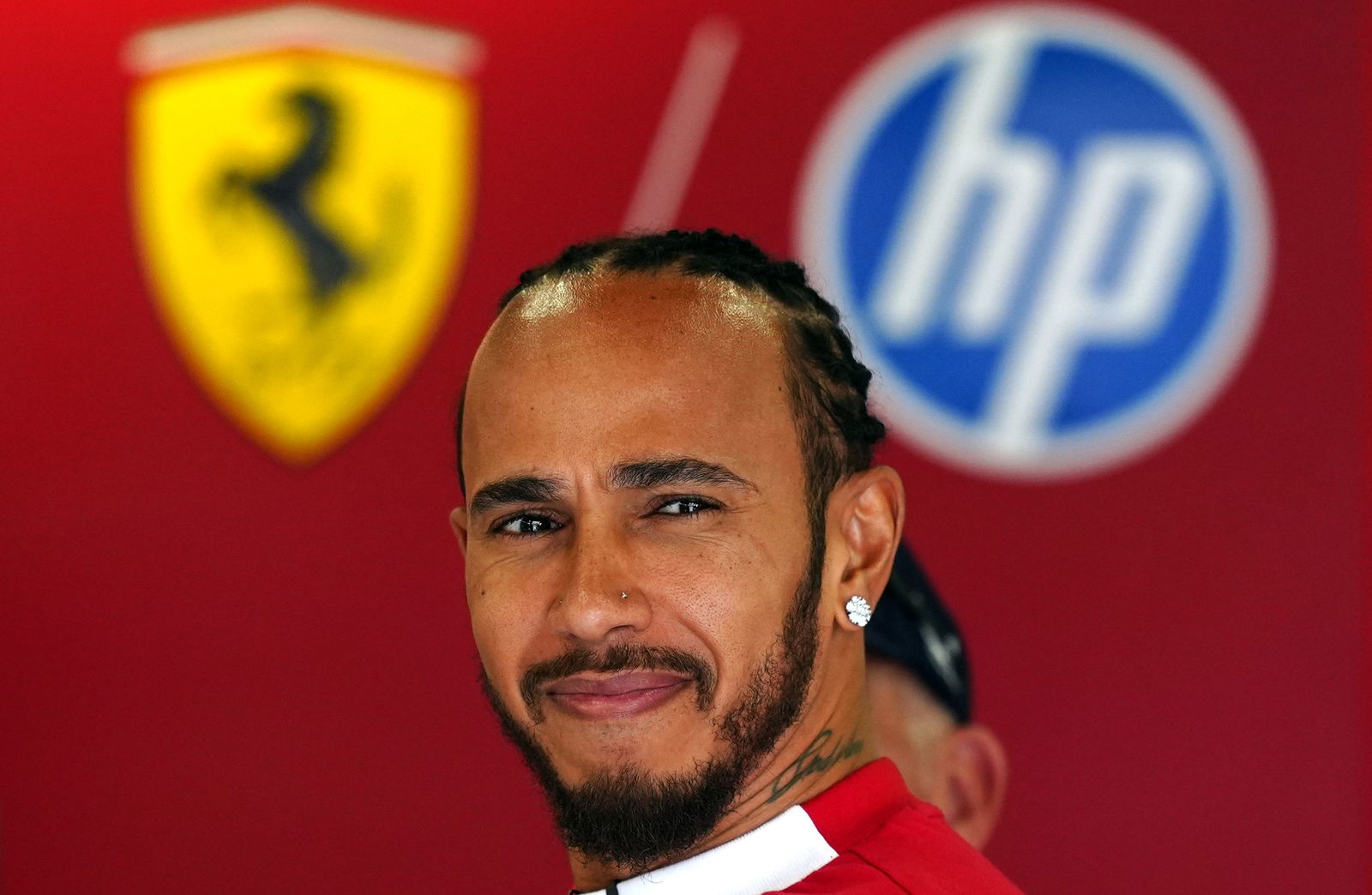 Lewis Hamilton fährt erstmals im Ferrari in Silverstone.