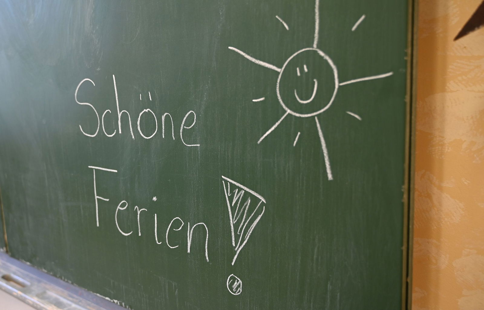 Neben Rheinland-Pfalz starten auch Hessen und das Saarland am 04. Juli in die Sommerferien.  (Symbolbild)